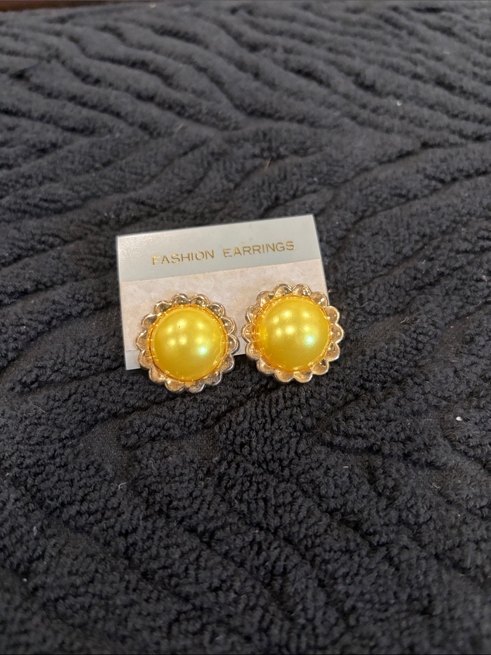 Yellow Pearl Flower Stud Earrings -
